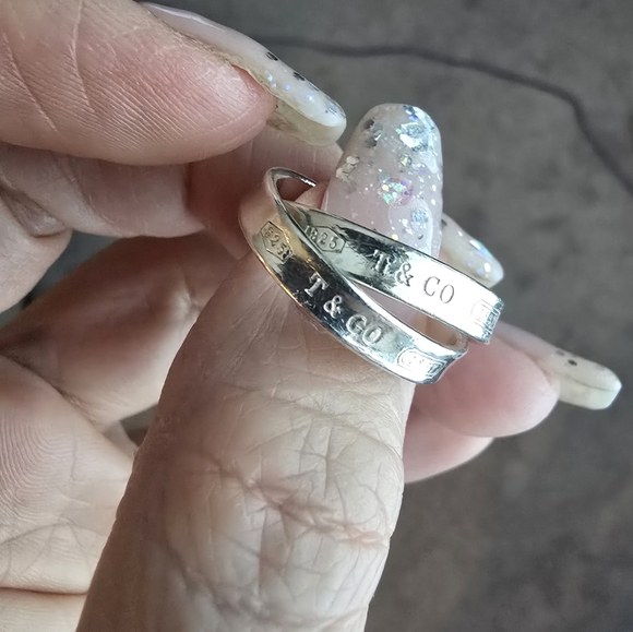 Tiffany's Interlocking Ring - Picture 1 of 5